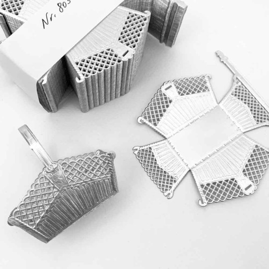 Silver Dresden Foil Paper Basket ~ 1