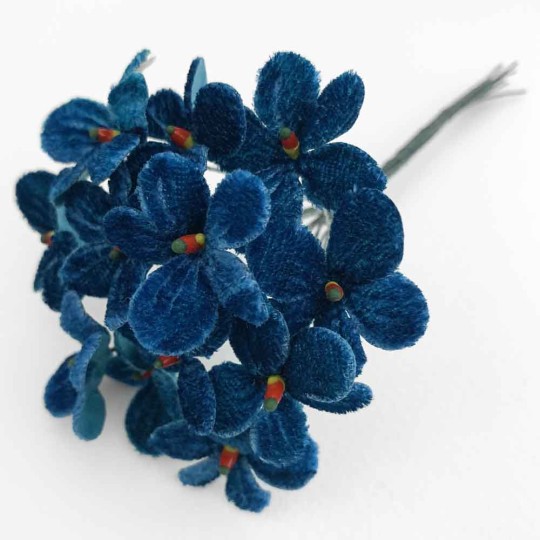 Bouquet of 12 Peacock Blue Velvet Forget Me Nots ~ Czech Republic