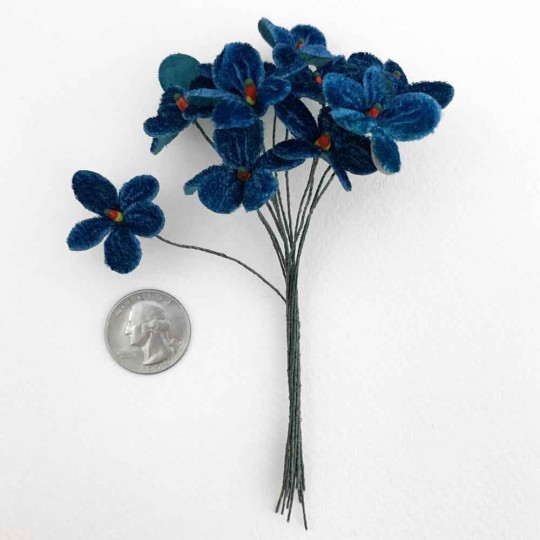 Bouquet of 12 Peacock Blue Velvet Forget Me Nots ~ Czech Republic