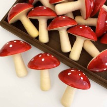 1 XL Spun Cotton Toadstool Mushroom ~ RED on YELLOW ~ 70 mm